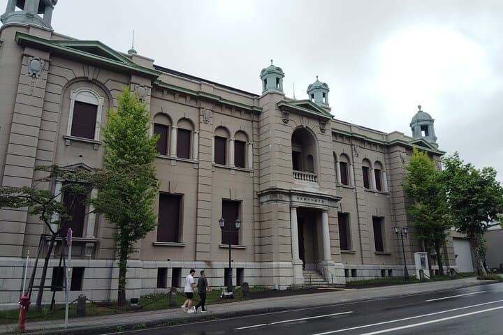 Otaru: Day & Night Walk in a Nostalgic Historic Port Town — photo 12