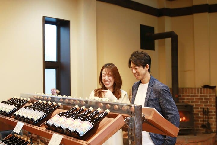 Explore Osaka with Wine Class and Tasting Experience — photo 3