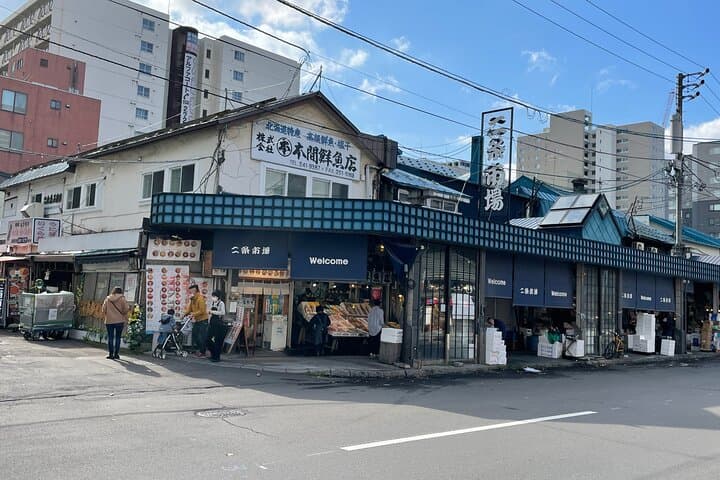 Sapporo: Nijo Market Guided Tour with Seafood Meal — photo 9