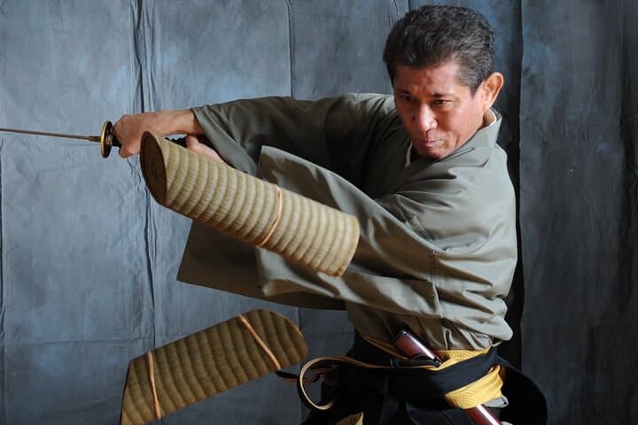 Tokyo:Samurai sword and archery class from a samurai descendant — photo 1