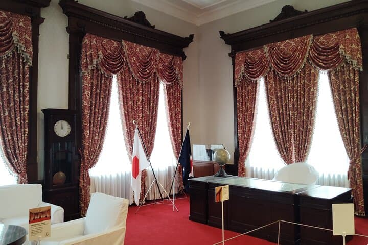 Sapporo: Explore the Historic Red Brick Government Office — photo 3
