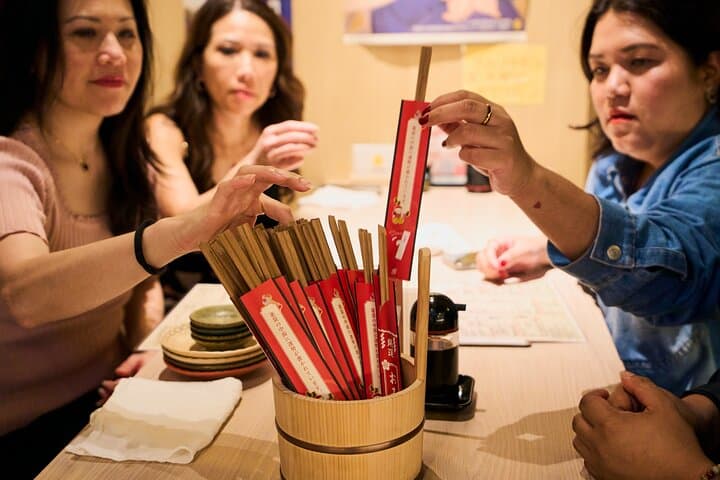Kyoto: Guided Food Tour with 12 Dishes & 3 Drinks — photo 9