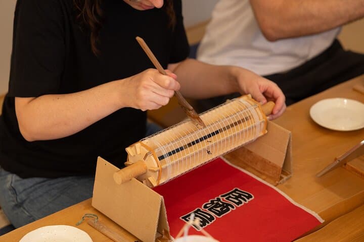 Light of Nagoya Hands On Lantern Making in a Historic District — photo 2
