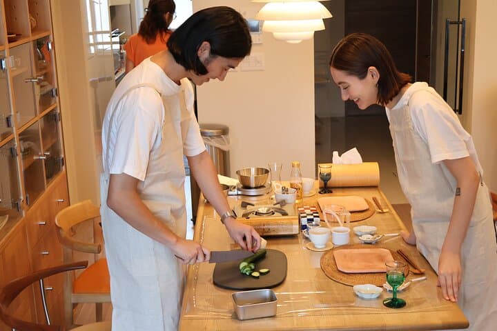 Authentic Japanese Cooking Class DE with a Local in Tokyo — photo 15