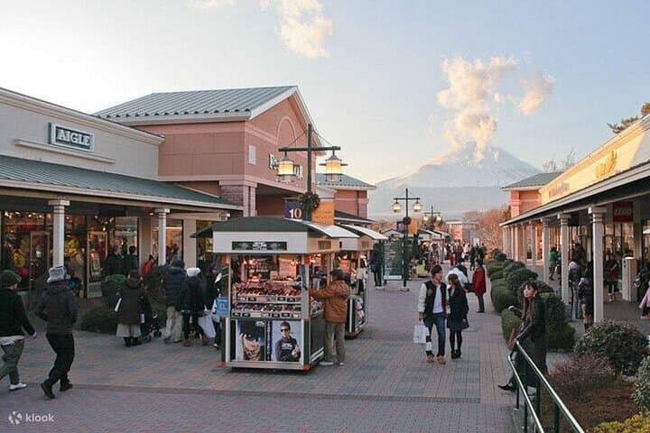 Mount Fuji 5th Station, Arakurayama, Oshino Hakkai and Hot Spring — photo 9
