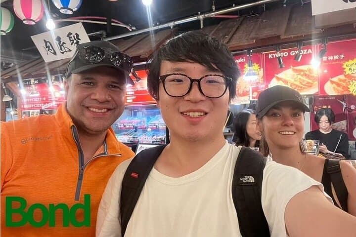 Bond Tour : Osaka 3hour Flexible Private Tour with a Local Guide — photo 2