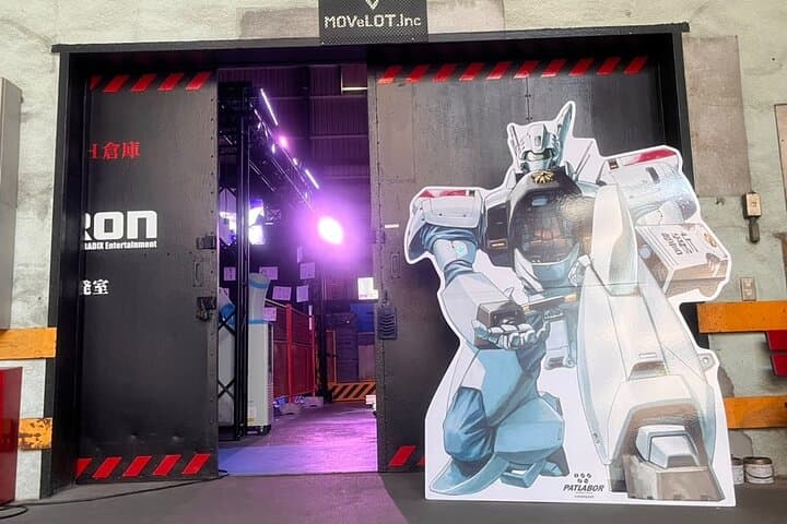 Tokyo 5 Hour Private City Tour & 5meter Giant Robot Piloting Tour — photo 1