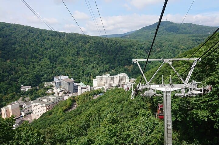 Hokkaido: Bear Park and Jigokudani Hell Valley Tour — photo 5