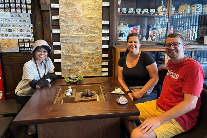 Hiroshima Saijo Sake Tasting Guided Tour - 7 Breweries in 2 Hours — photo 3