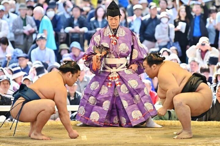 Official Sumo Tournament Ticket with Guided Experience in Tokyo — photo 12