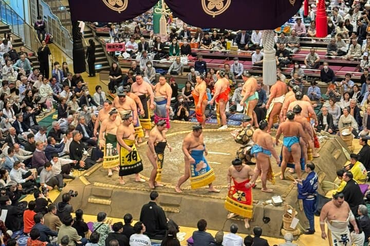 Official Sumo Tournament Ticket with Guided Experience in Tokyo — photo 13