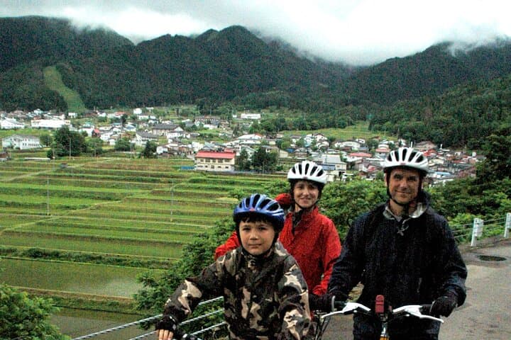 Custom Bike and Walk Countryside Adventure in Rural Japan — photo 4