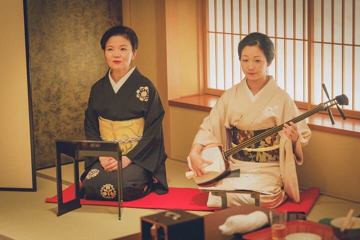Asakusa 3hr Guided Tour & 1hr Geisha Matcha Experience — photo 10