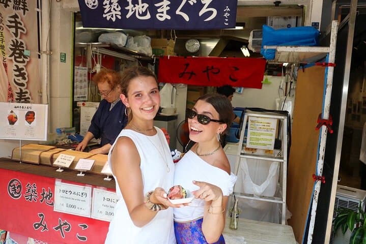 Tokyo: Private Tsukiji Street Food & Sake with Local Guide — photo 17