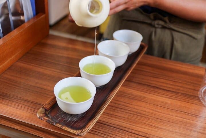 Tokyo: Private Tsukiji Street Food & Sake with Local Guide — photo 16