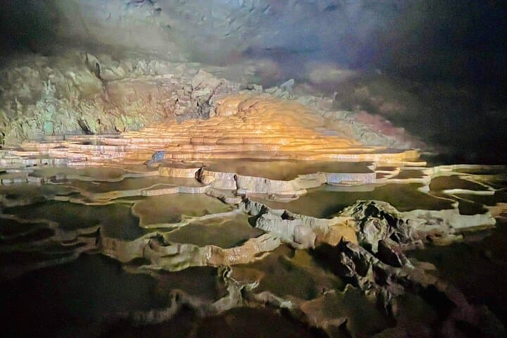 Akiyoshido Limestone Cave Motonosumi Inari Torii Day Tour Fukuoka — photo 8