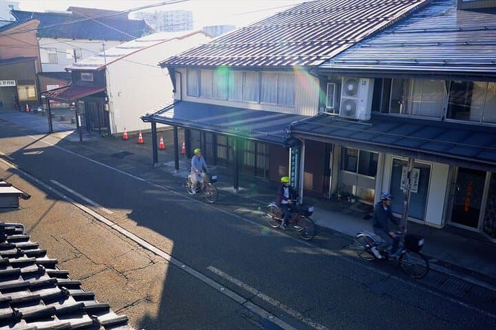 Joetsu Cycling TourExploring Castle Town Takada — photo 8