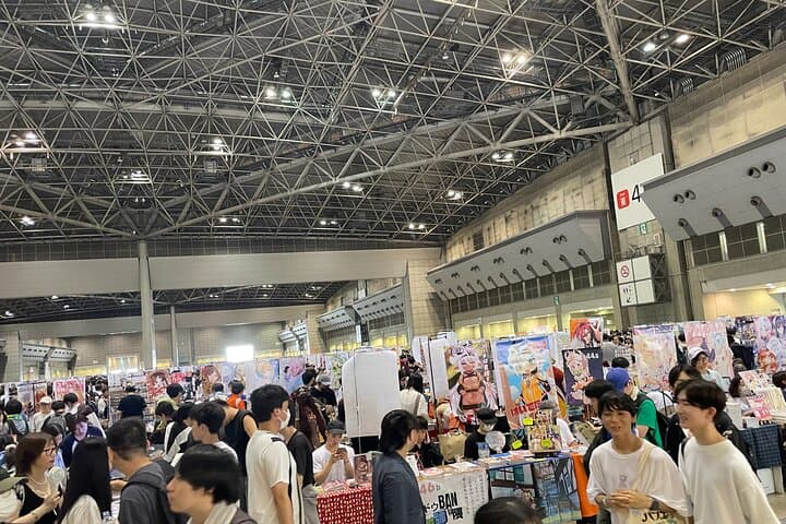 Comic Market 2025 Tour with Interpreter with Spa and Fine Dining — photo 5