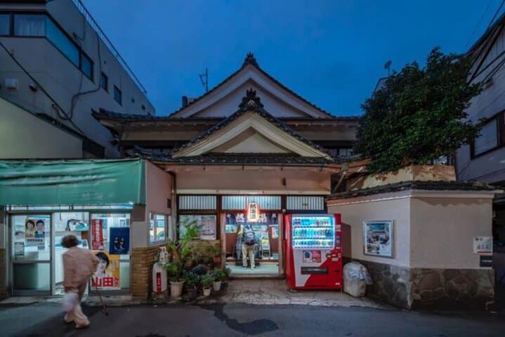 Authentic Onsen Experience Tattoo Friendly Hidden Gem in Shinjuku — photo 9
