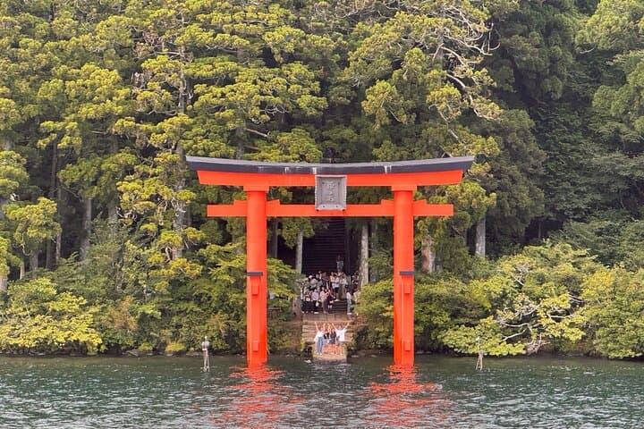 Mt Fuji and Hakone 1-Day Bus Tour Return by Shinkansen — photo 7