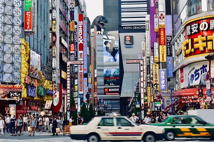 Tokyo: Private Shinjuku Tour - Golden Gai, Unlimited Sake — photo 20