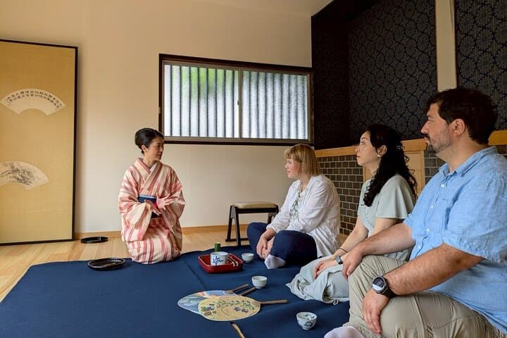 Tokyo Private Authentic Tea Ceremony Experience in Garden House — photo 7