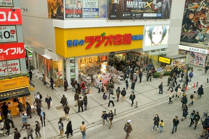 Akihabara Tour with Vintage Gaming Anime and Gachapon Experience — photo 20