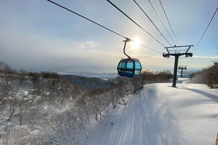 Shiga Hakodateyama Ski Resort Tour from Kyoto or Osaka — photo 4