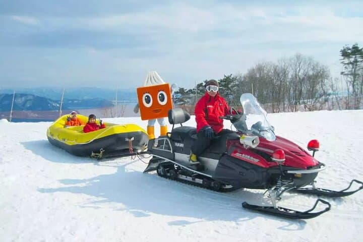 Shiga Hakodateyama Ski Resort Tour from Kyoto or Osaka — photo 2