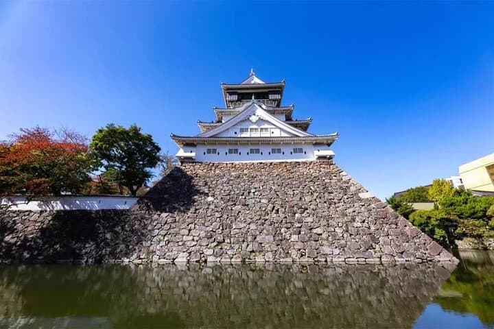 Mojiko, Karato Market, Kokura Castle & Miyajidake Shrine Day Tour — photo 5