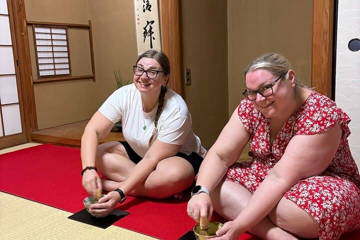 Shibuya Authentic Tea Ceremony with experienced instructor — photo 8