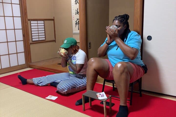 Shibuya Authentic Tea Ceremony with experienced instructor — photo 10