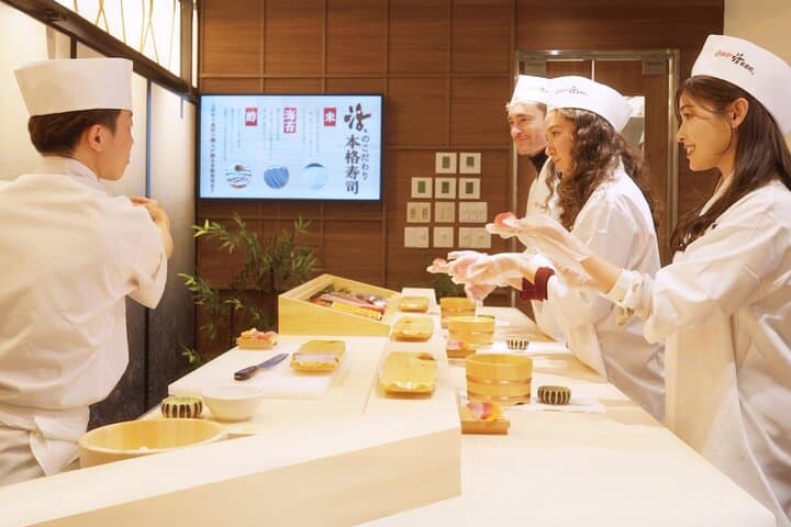 Sushi-Making in Nakameguro, Tokyo with a Professional Chef