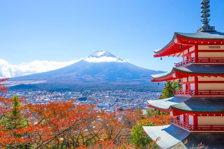 Mt. Fuji Oshino Hakkai and Gotemba Outlets Tour — photo 15