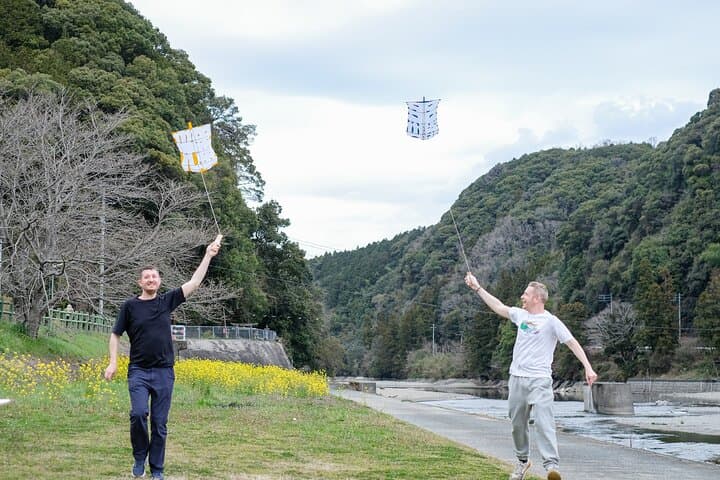 Local Washi and Paper Craft Cycling Tour in Uchiko Town — photo 19