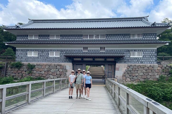 Colors of Kanazawa (Traditional Crafts and Gardens) — photo 12