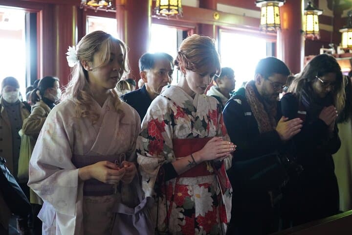 Gourmet & Sightseeing Tour with Photoshoot in Asakusa, Tokyo — photo 2