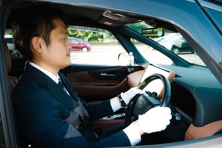 Narita Airport to Tokyo Private Transfer (One Way Pickup Service) — photo 10