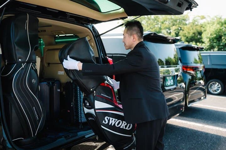 Narita Airport to Tokyo Private Transfer (One Way Pickup Service) — photo 11