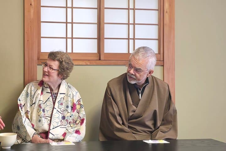 Kyoto :Tea Ceremony in 150 Years Townhouse with Tables and Chairs — photo 17