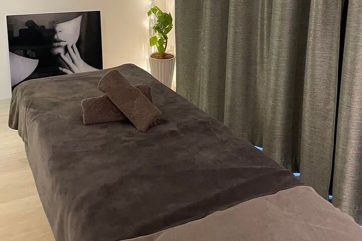 Ultimate Celebration: Full Body & Sculpting Facial (150 min) — photo 5