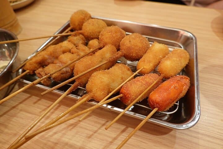 Osaka: Shinsekai Guided Food Walking Tour — photo 3