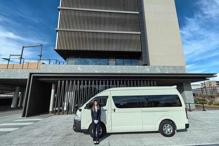 10 Seats Van Transfer from Kansai Airport to Osaka City Hotels — photo 7