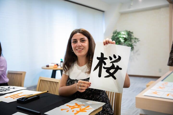 Tokyo Calligraphy Workshop Craft Your Own Art in Asakusa — photo 9