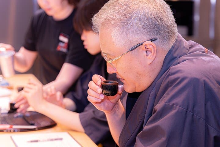 Japanese Sake Tasting & Wagyu Sukiyaki Cooking Class in Tokyo — photo 6