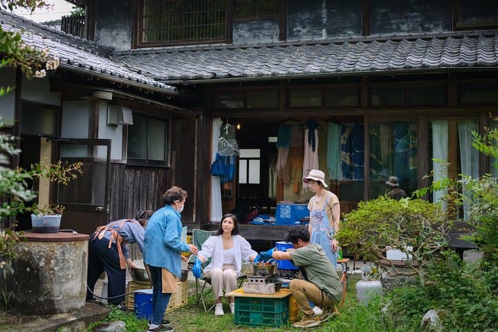 Chestnut Burrs Dye Experience at Kominka in Uchiko Town — photo 4