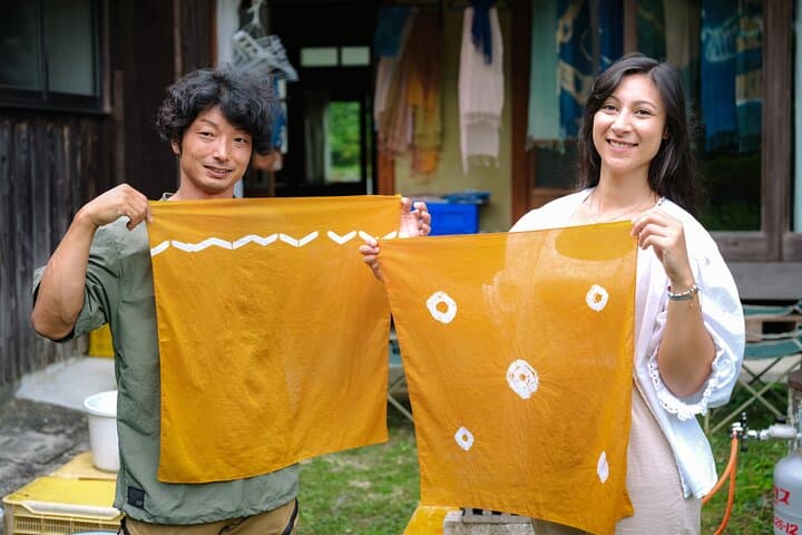Chestnut Burrs Dye Experience at Kominka in Uchiko Town — photo 3