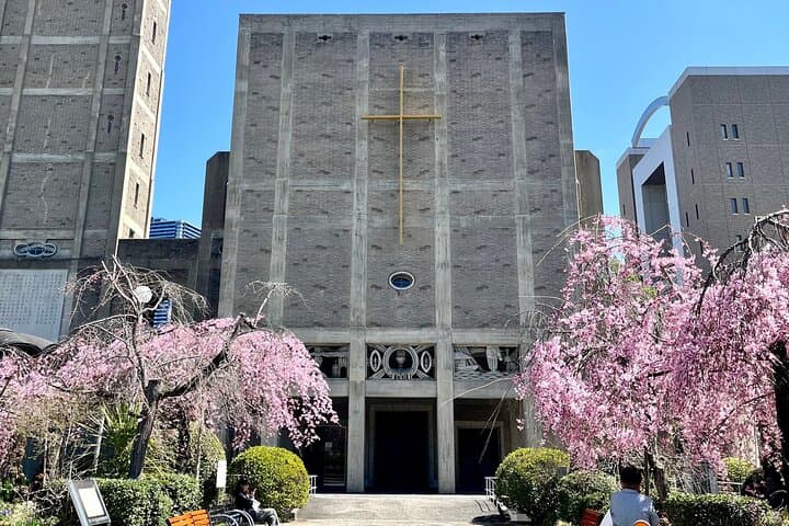 Hiroshima Walking Tour with a Local Buddy — photo 6