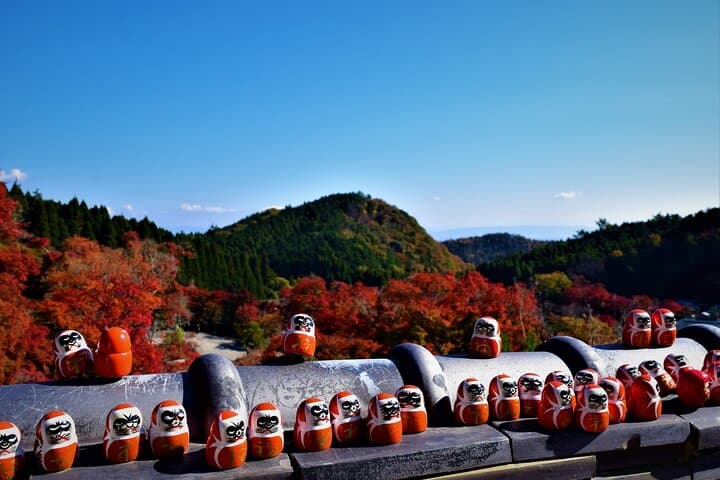 Osaka: Katsuo-ji Temple with Hundreds of Daruma Figures — photo 5
