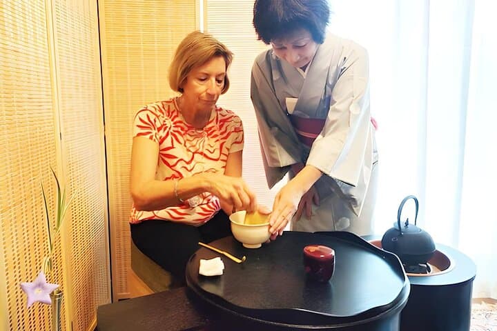 Tea ceremony experience in Osaka with a small group — photo 3